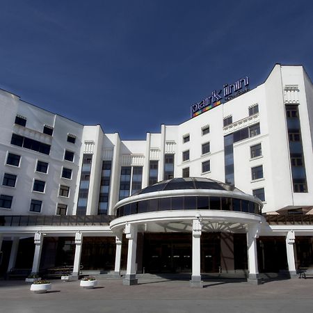 Отель Park Inn Екатеринбург Экстерьер фото